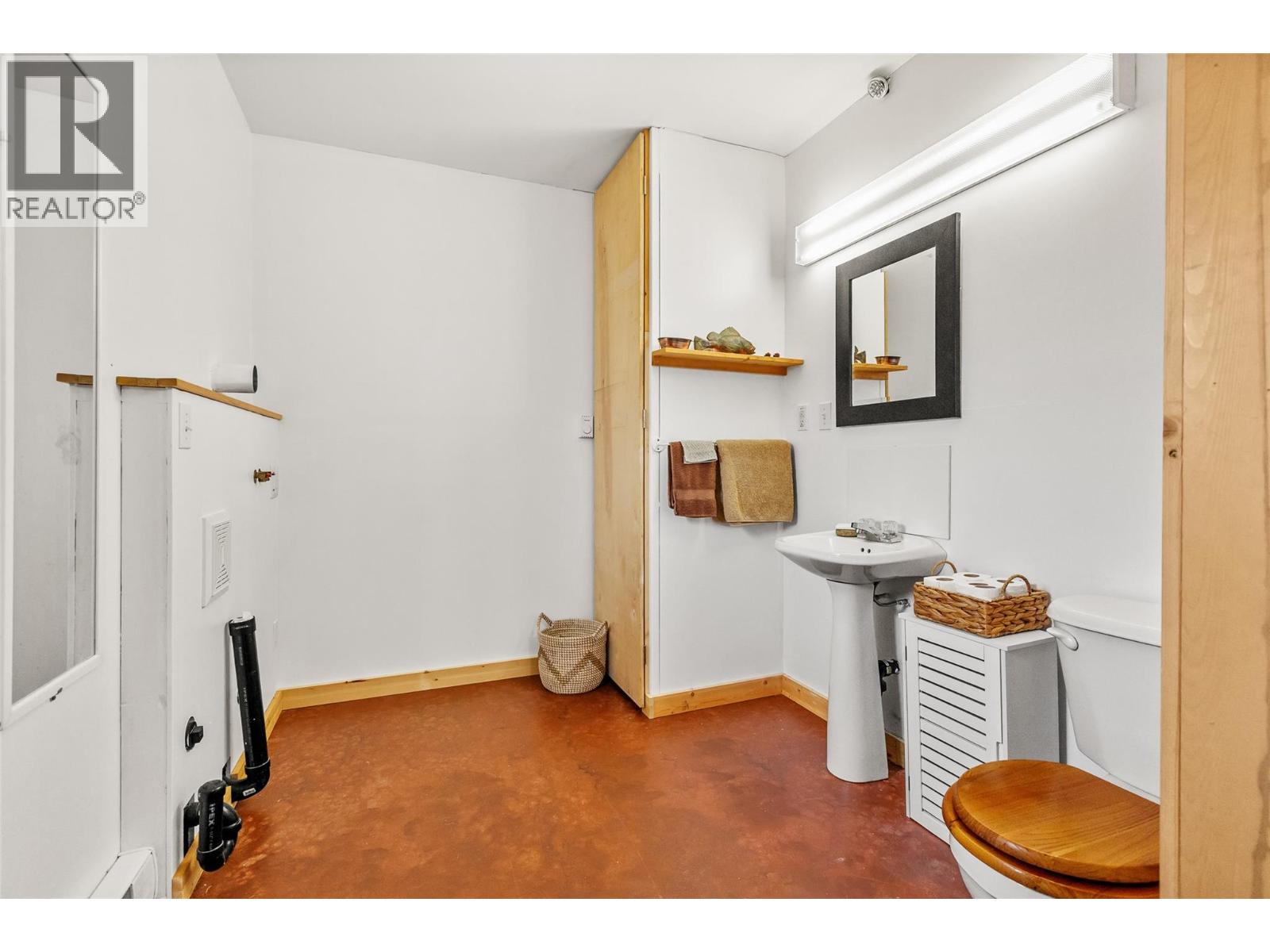 4751 40th Street, Canyon, British Columbia  V0B 1C1 - Photo 21 - 10379198