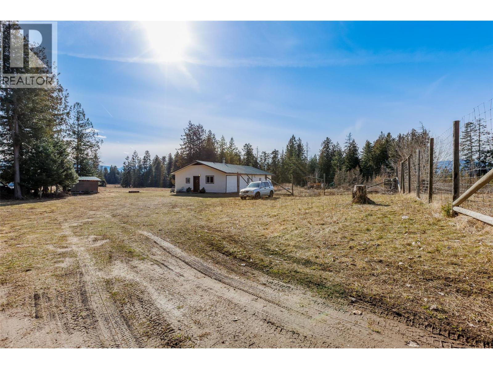 4751 40th Street, Canyon, British Columbia  V0B 1C1 - Photo 32 - 10379198