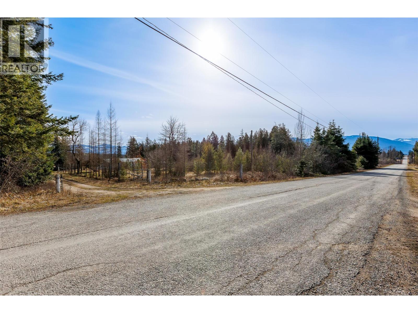 4751 40th Street, Canyon, British Columbia  V0B 1C1 - Photo 30 - 10379198