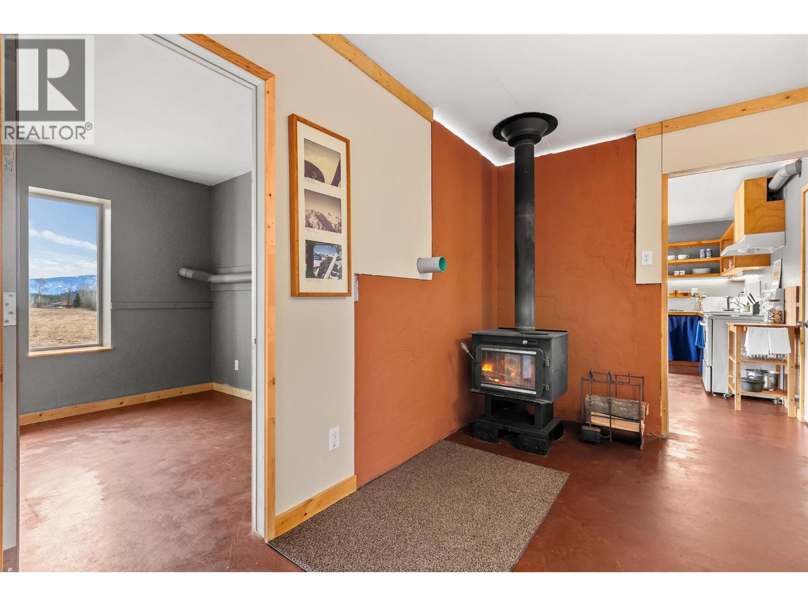 4751 40th Street, Canyon, British Columbia  V0B 1C1 - Photo 9 - 10379198