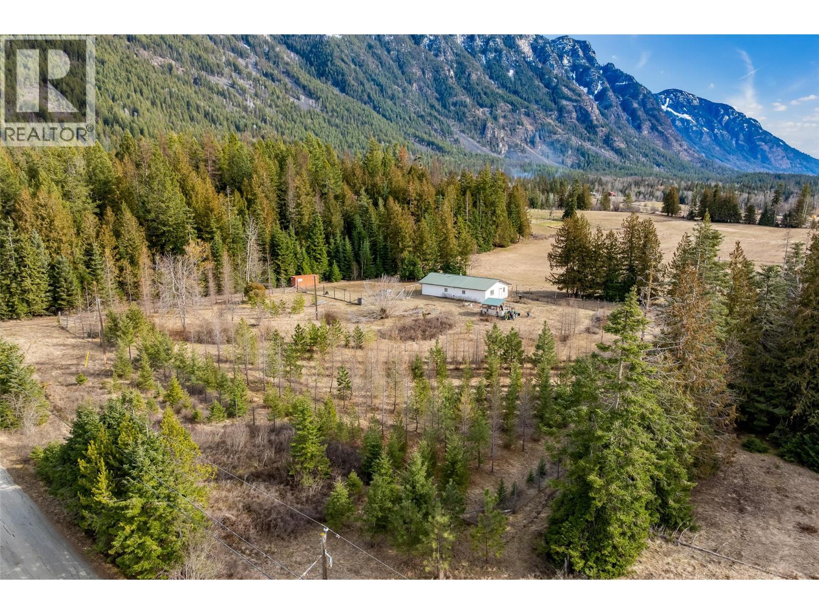 4751 40th Street, Canyon, British Columbia  V0B 1C1 - Photo 51 - 10379198