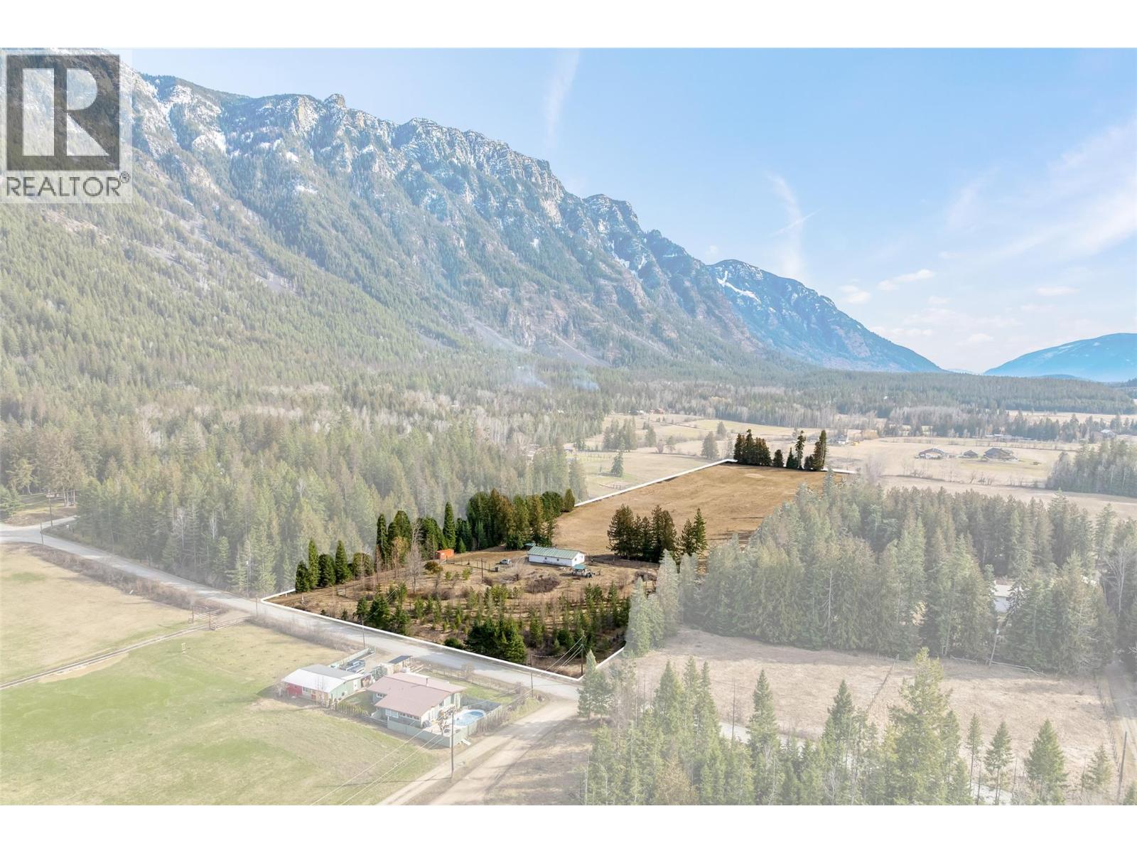 4751 40th Street, Canyon, British Columbia  V0B 1C1 - Photo 68 - 10379198