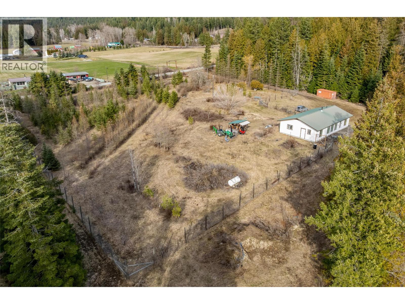 4751 40th Street, Canyon, British Columbia  V0B 1C1 - Photo 52 - 10379198