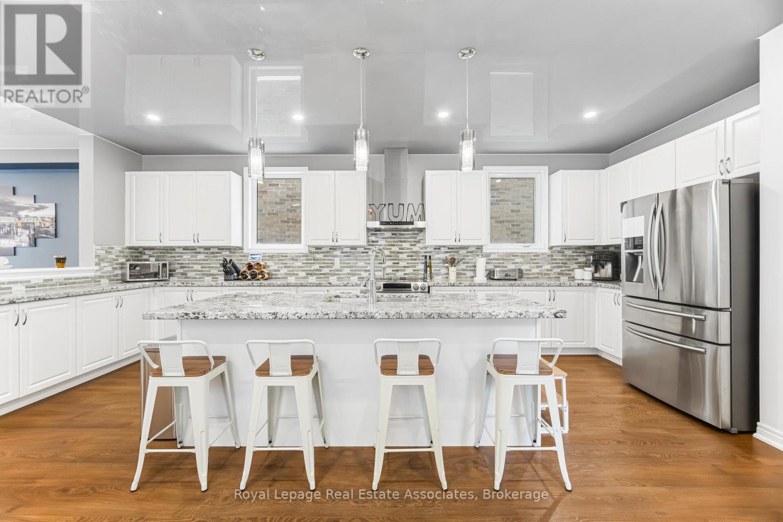 24 Burke Street, New Tecumseth (Alliston), Ontario  L9R 0N6 - Photo 13 - N12893546