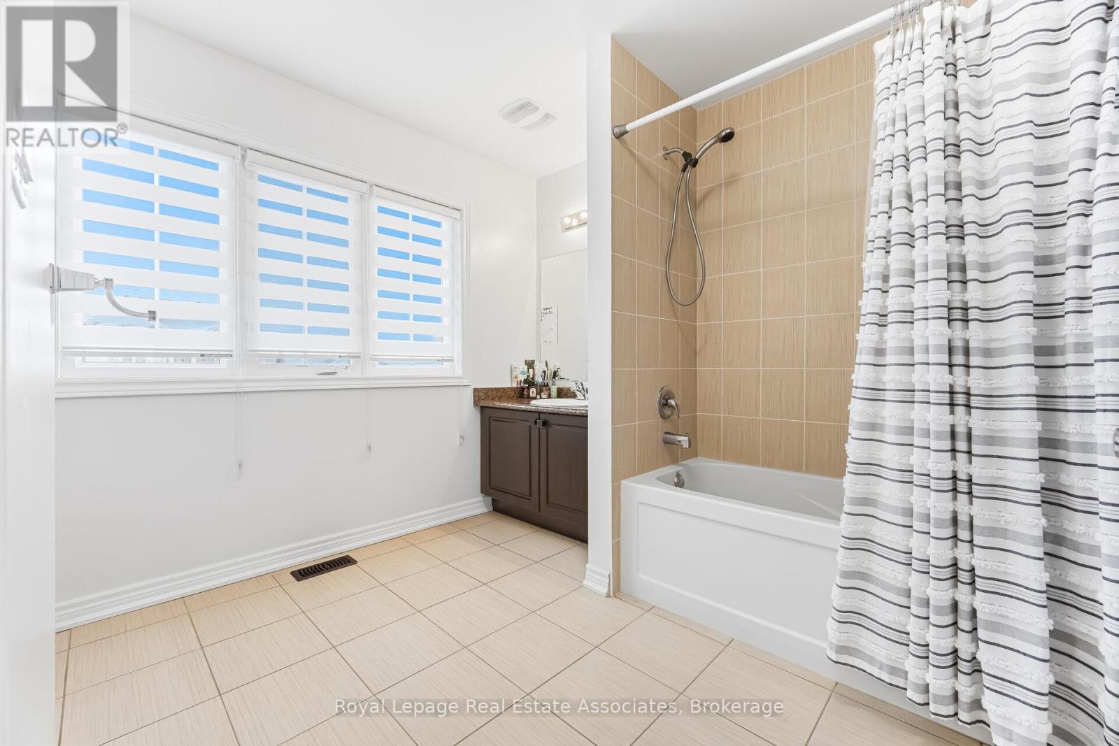 24 Burke Street, New Tecumseth (Alliston), Ontario  L9R 0N6 - Photo 36 - N12893546