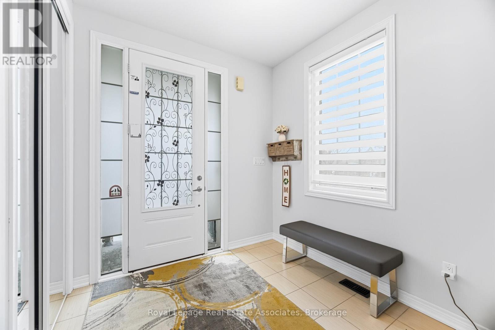 24 Burke Street, New Tecumseth (Alliston), Ontario  L9R 0N6 - Photo 7 - N12893546