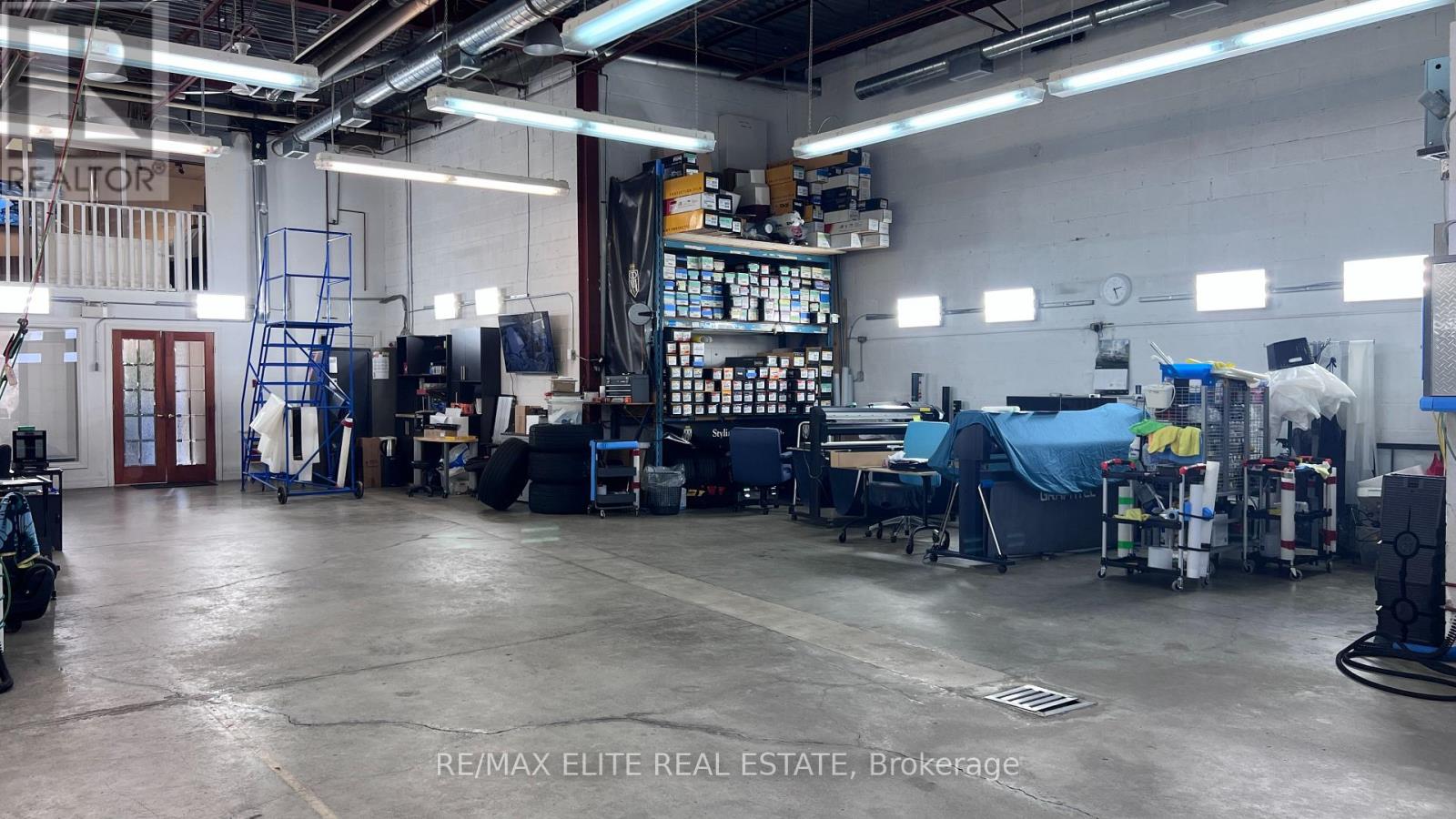 2 - 45 Casmir Court, Vaughan (Concord), Ontario  L4K 4H5 - Photo 2 - N12893576