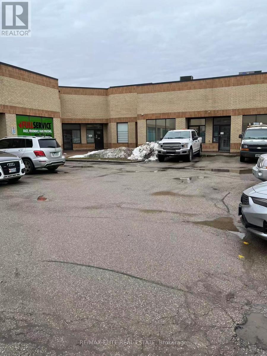 2 - 45 Casmir Court, Vaughan (Concord), Ontario  L4K 4H5 - Photo 4 - N12893576