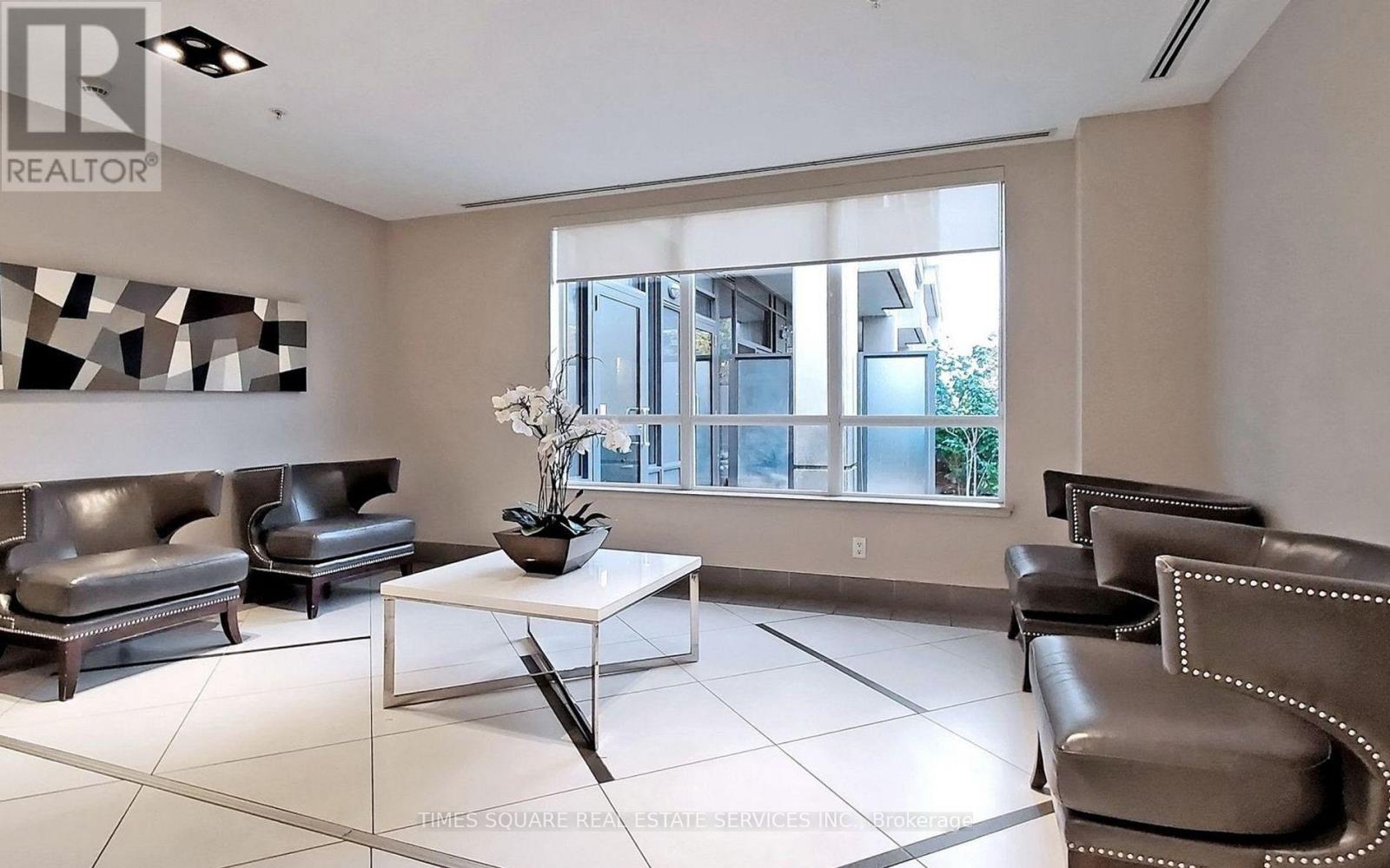 710 - 75 North Park Road, Vaughan (Beverley Glen), Ontario  L4J 0H8 - Photo 3 - N12893610