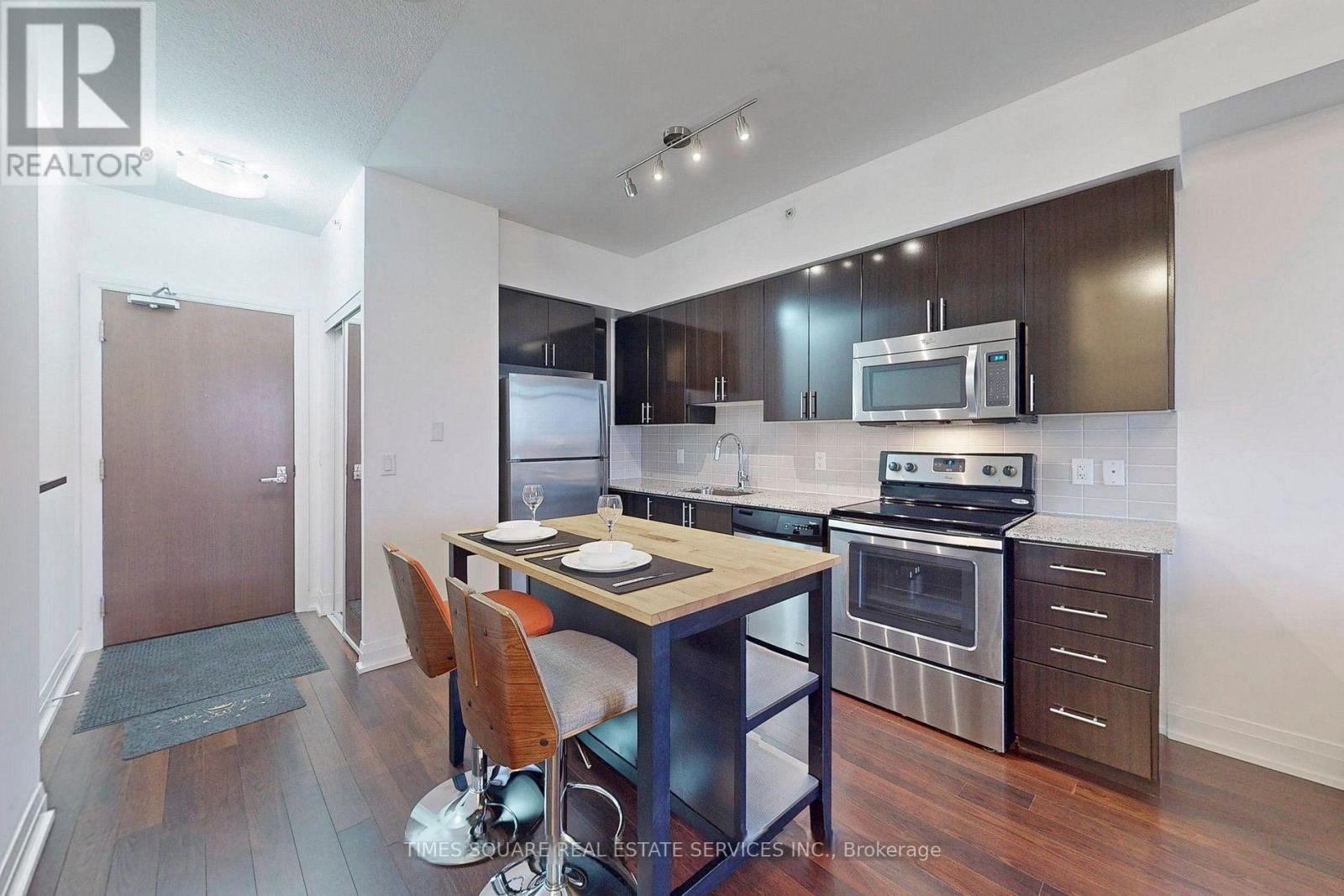 710 - 75 North Park Road, Vaughan (Beverley Glen), Ontario  L4J 0H8 - Photo 7 - N12893610