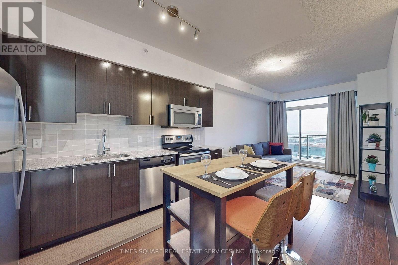 710 - 75 North Park Road, Vaughan (Beverley Glen), Ontario  L4J 0H8 - Photo 8 - N12893610