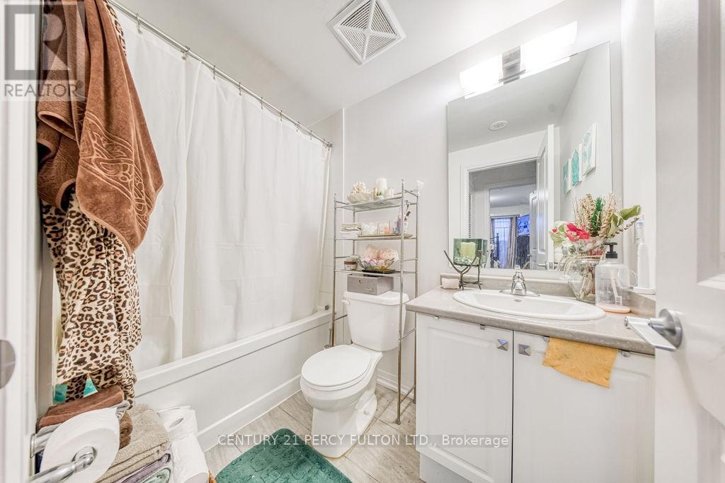 702 - 2635 William Jackson Drive, Pickering, Ontario  L1X 0L4 - Photo 7 - E12530420