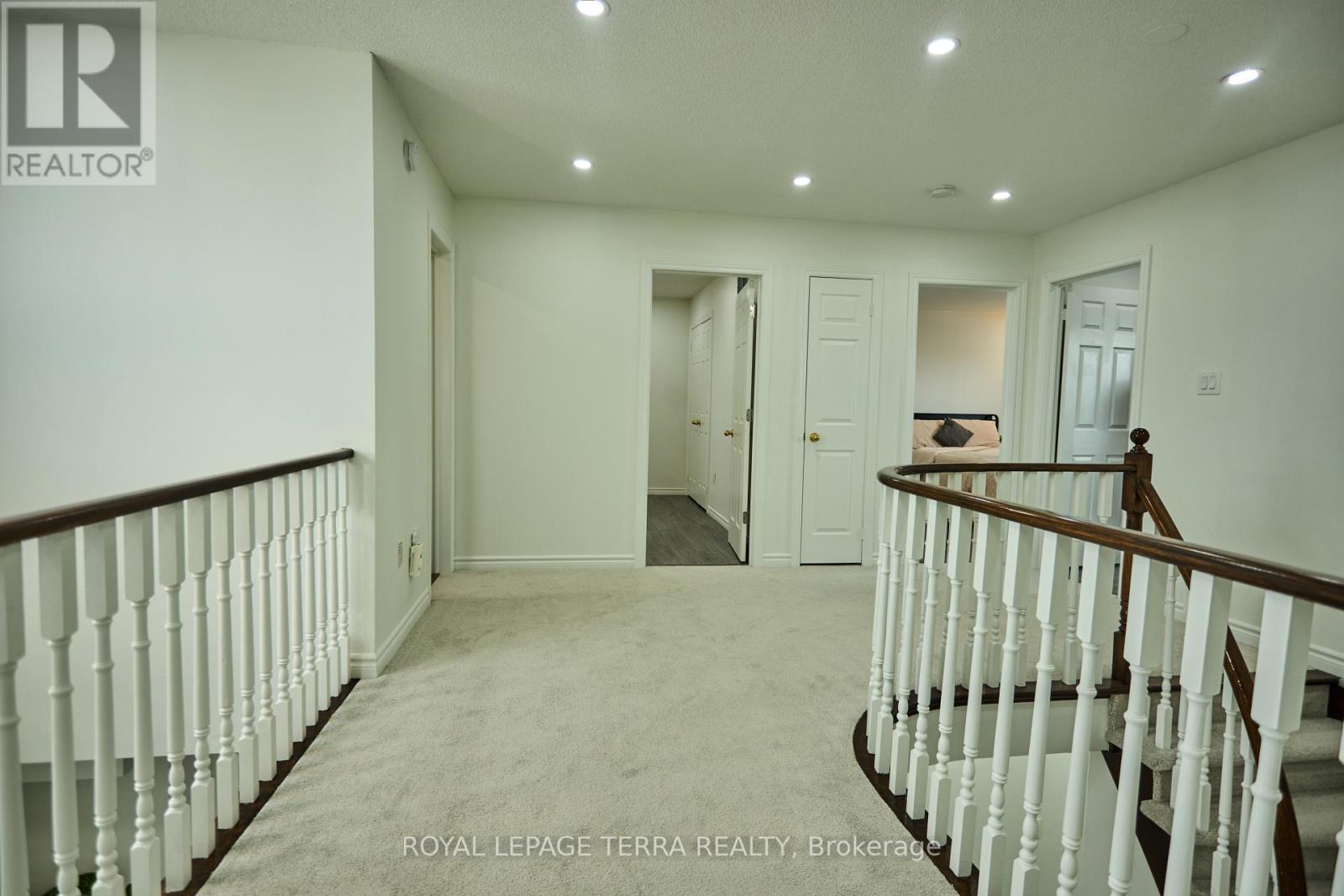 59 Russell Hill Drive, Barrie (Painswick South), Ontario  L4N 0C1 - Photo 18 - S12893592