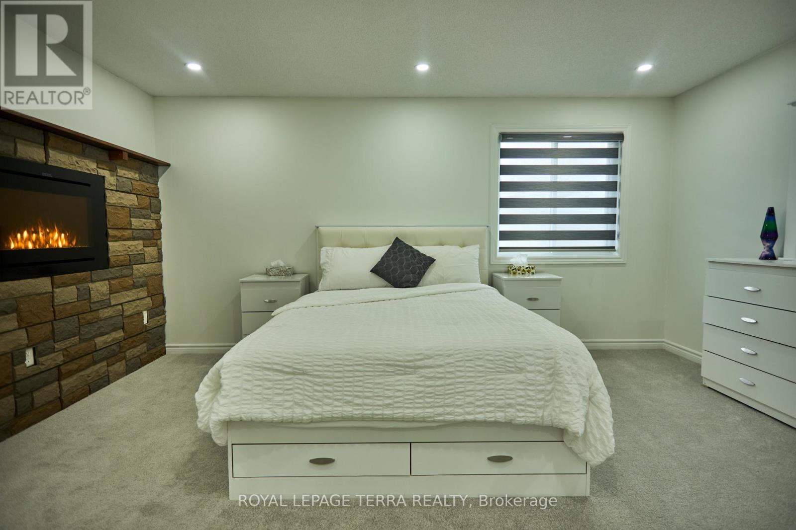 59 Russell Hill Drive, Barrie (Painswick South), Ontario  L4N 0C1 - Photo 26 - S12893592