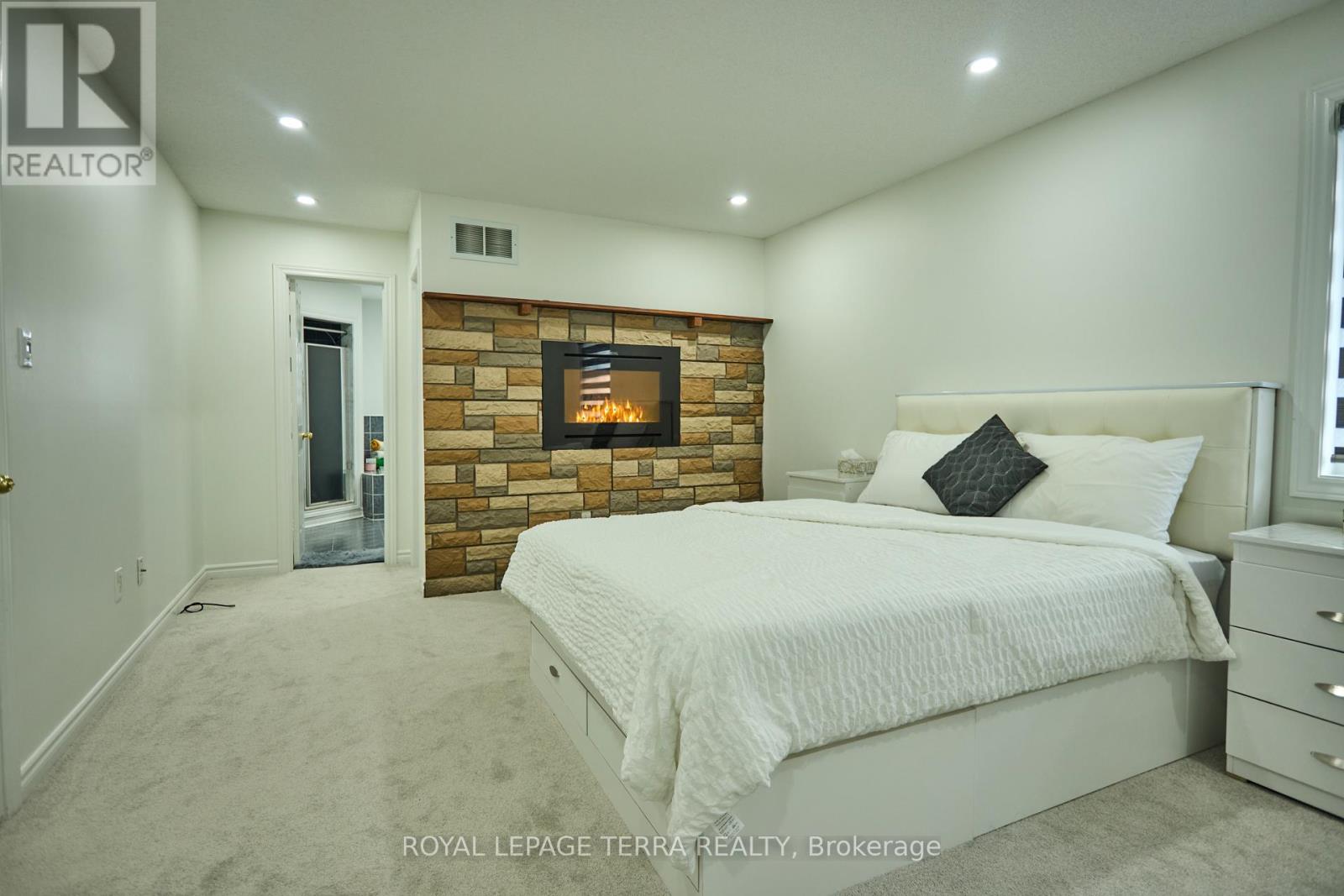 59 Russell Hill Drive, Barrie (Painswick South), Ontario  L4N 0C1 - Photo 29 - S12893592