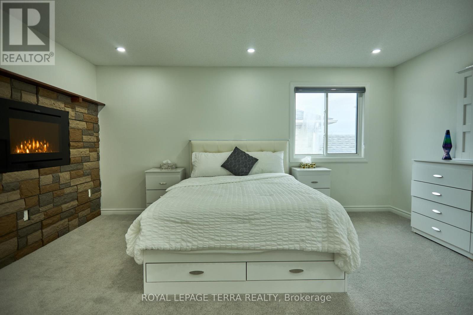 59 Russell Hill Drive, Barrie (Painswick South), Ontario  L4N 0C1 - Photo 30 - S12893592