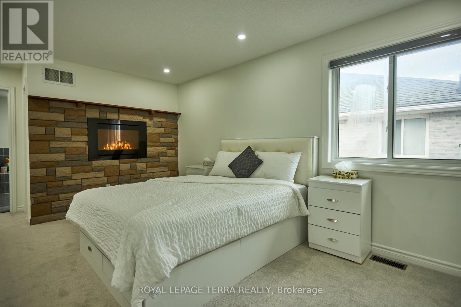 59 Russell Hill Drive, Barrie (Painswick South), Ontario  L4N 0C1 - Photo 32 - S12893592