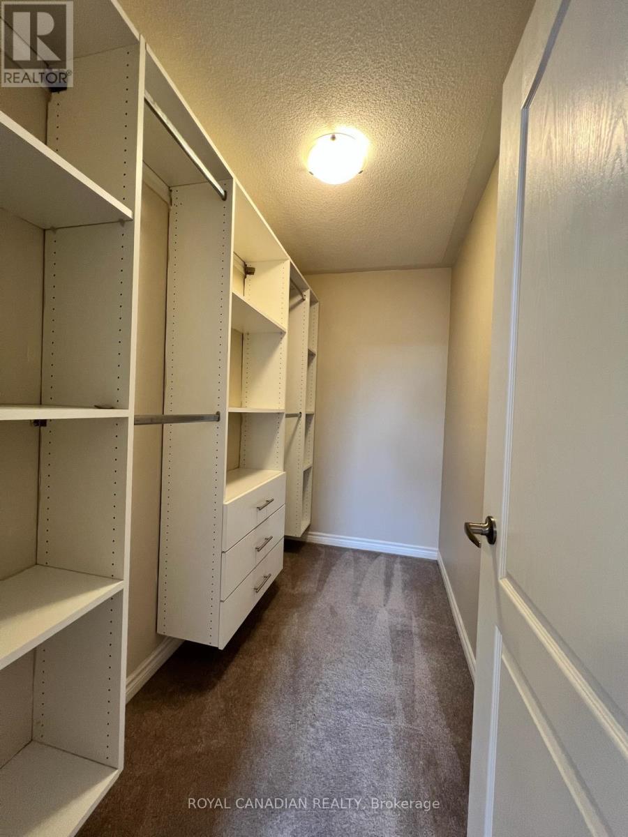 40-02 - 2420 Baronwood Drive, Oakville (Wm Westmount), Ontario  L6M 0X6 - Photo 11 - W12893550