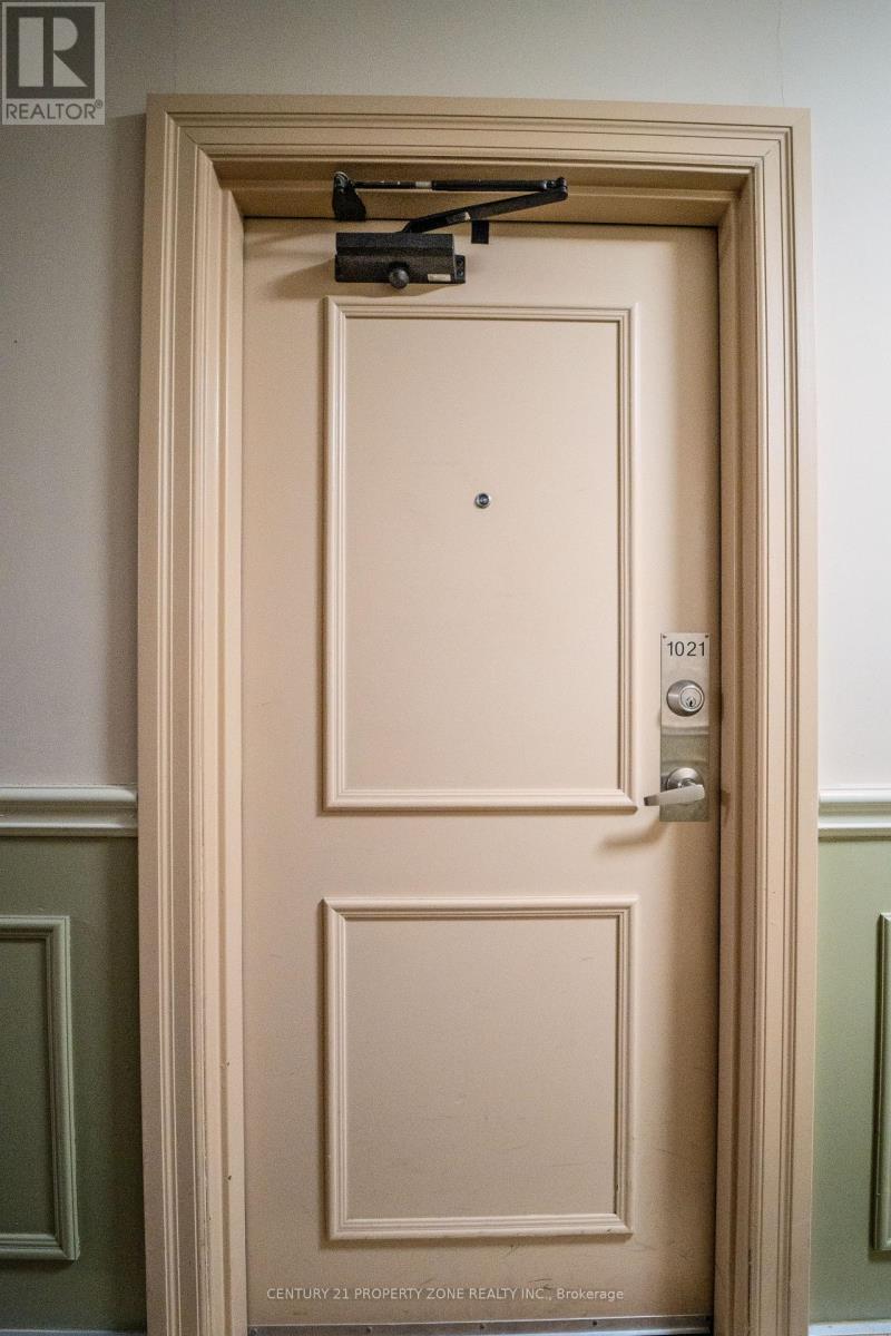 1021 - 1625 Bloor Street Ne, Mississauga, Ontario  L4X 1S3 - Photo 2 - W12893556