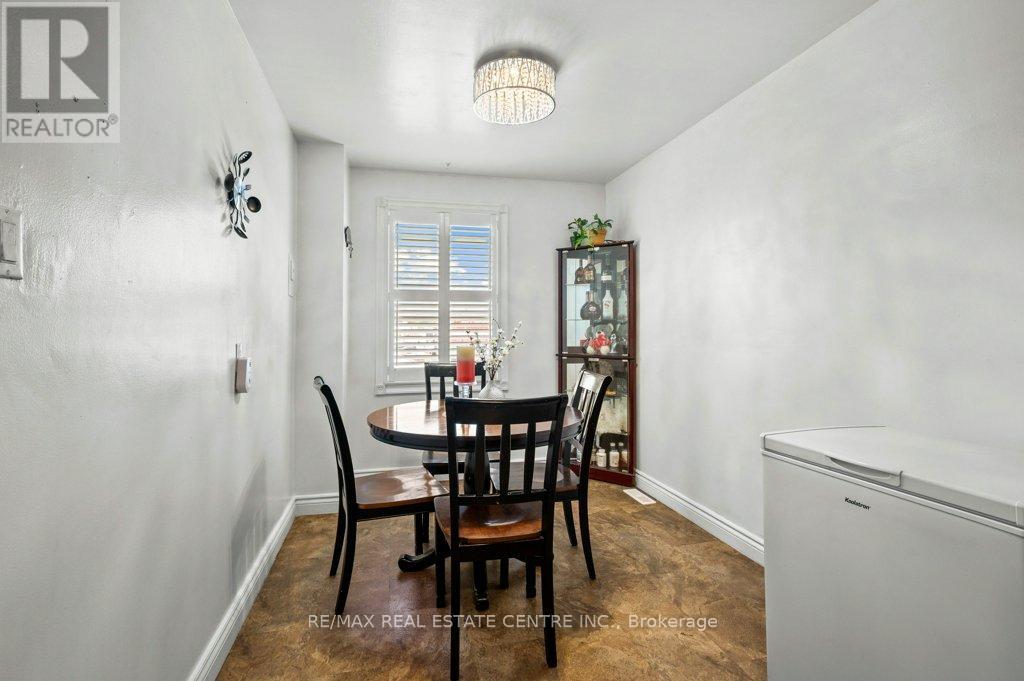 47 - 7255 Dooley Drive, Mississauga (Malton), Ontario  L4T 2S7 - Photo 15 - W12893620