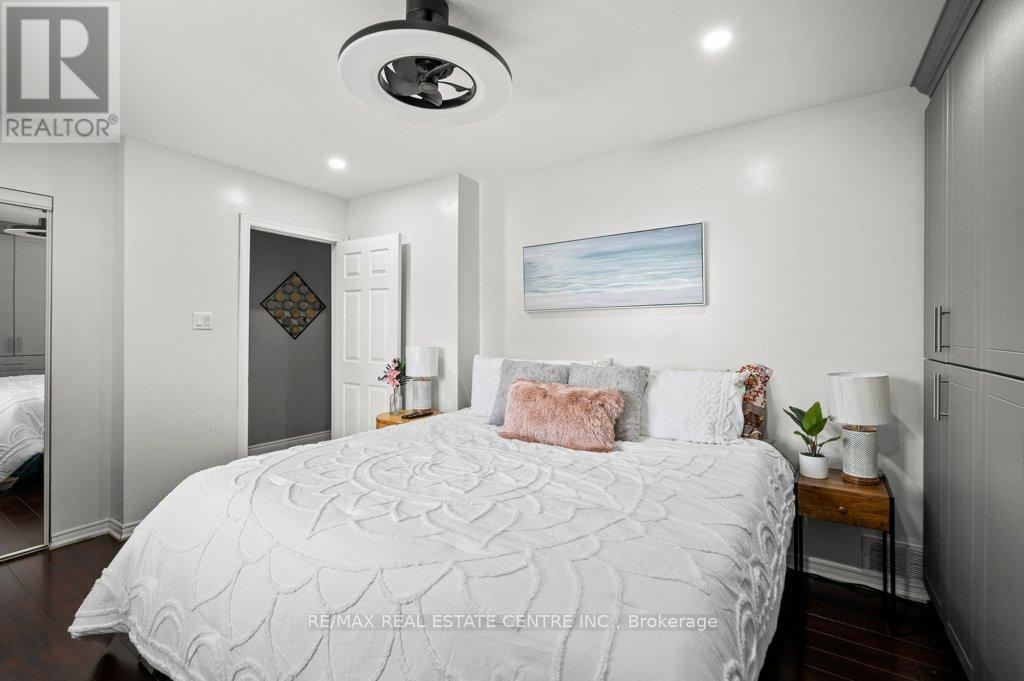 47 - 7255 Dooley Drive, Mississauga (Malton), Ontario  L4T 2S7 - Photo 19 - W12893620