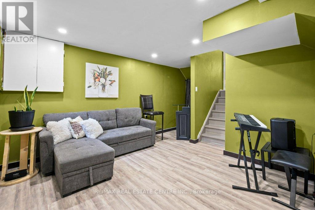 47 - 7255 Dooley Drive, Mississauga (Malton), Ontario  L4T 2S7 - Photo 27 - W12893620