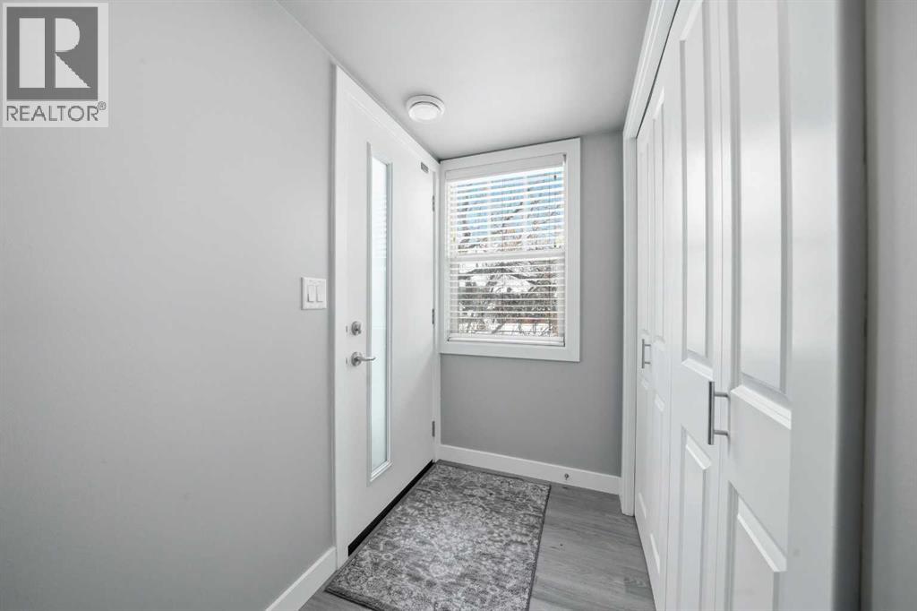 K, 5130 50 Street, Lacombe, Alberta  T4L 1X2 - Photo 4 - A2291770