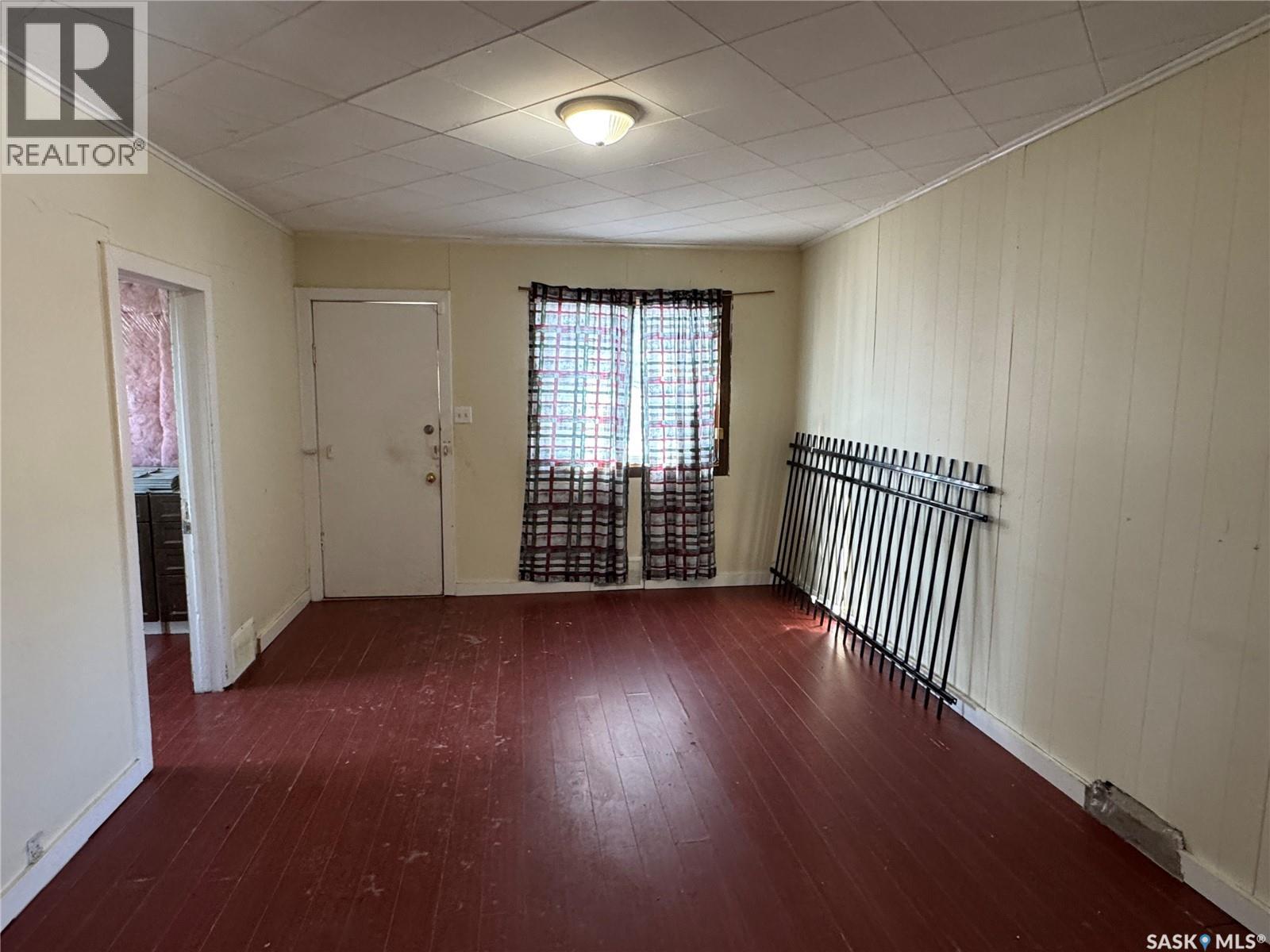 731 Montague Street, Regina, Saskatchewan  S4T 3H1 - Photo 2 - SK030686