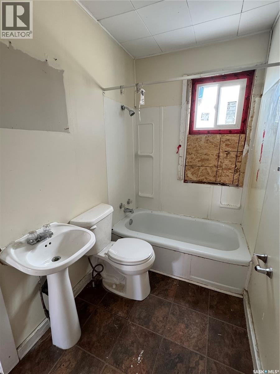 731 Montague Street, Regina, Saskatchewan  S4T 3H1 - Photo 9 - SK030686