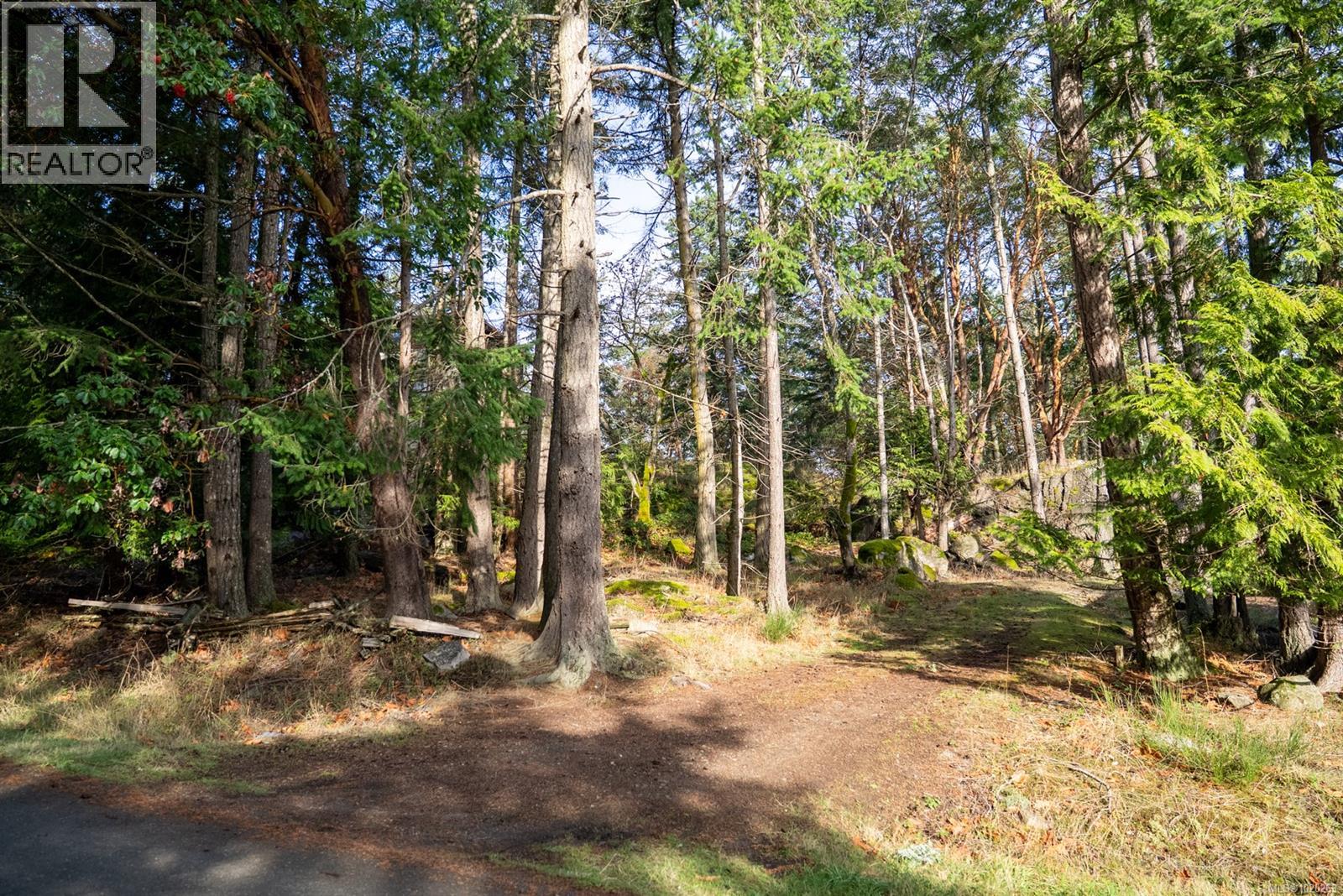 7904 Plumper Way, Pender Island, British Columbia  V0N 2M2 - Photo 12 - 1020263