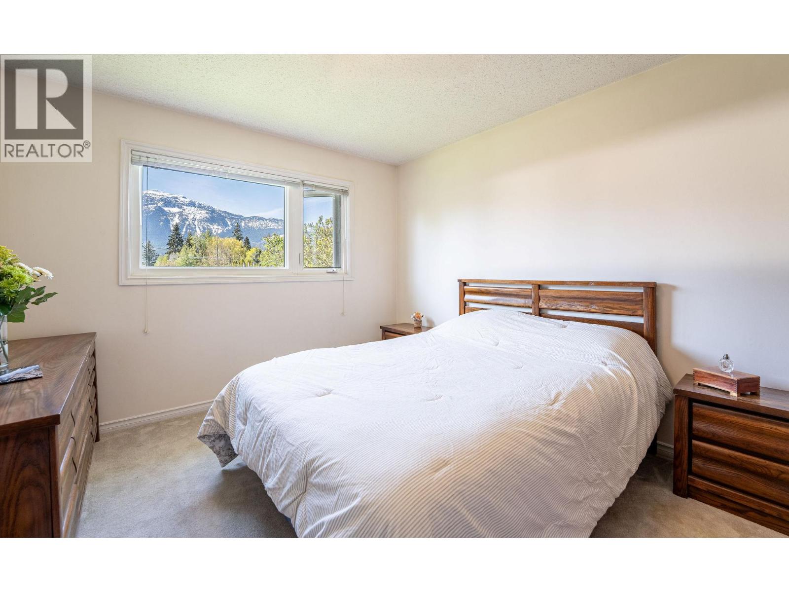 815 Fourth Street E, Revelstoke, British Columbia  V0E 2S0 - Photo 15 - 10365720