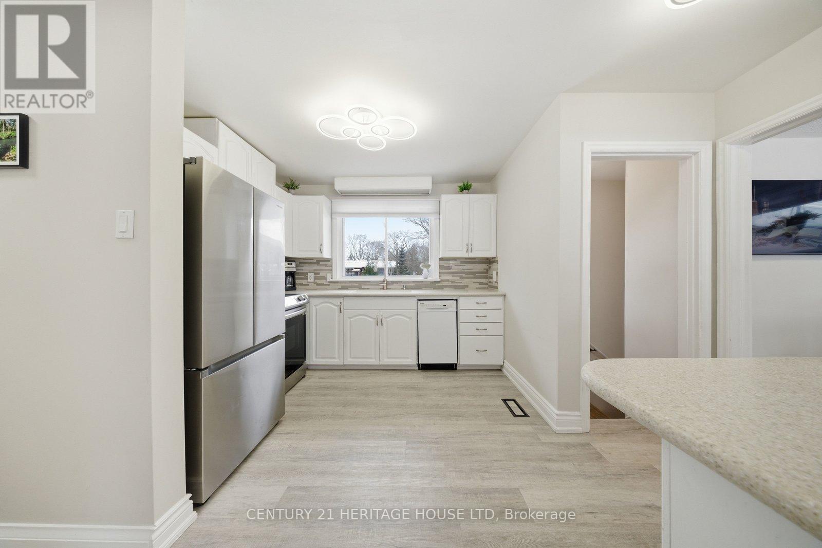 19 Hiram Road, Brant (Paris), Ontario  N3L 2P7 - Photo 13 - X12893566