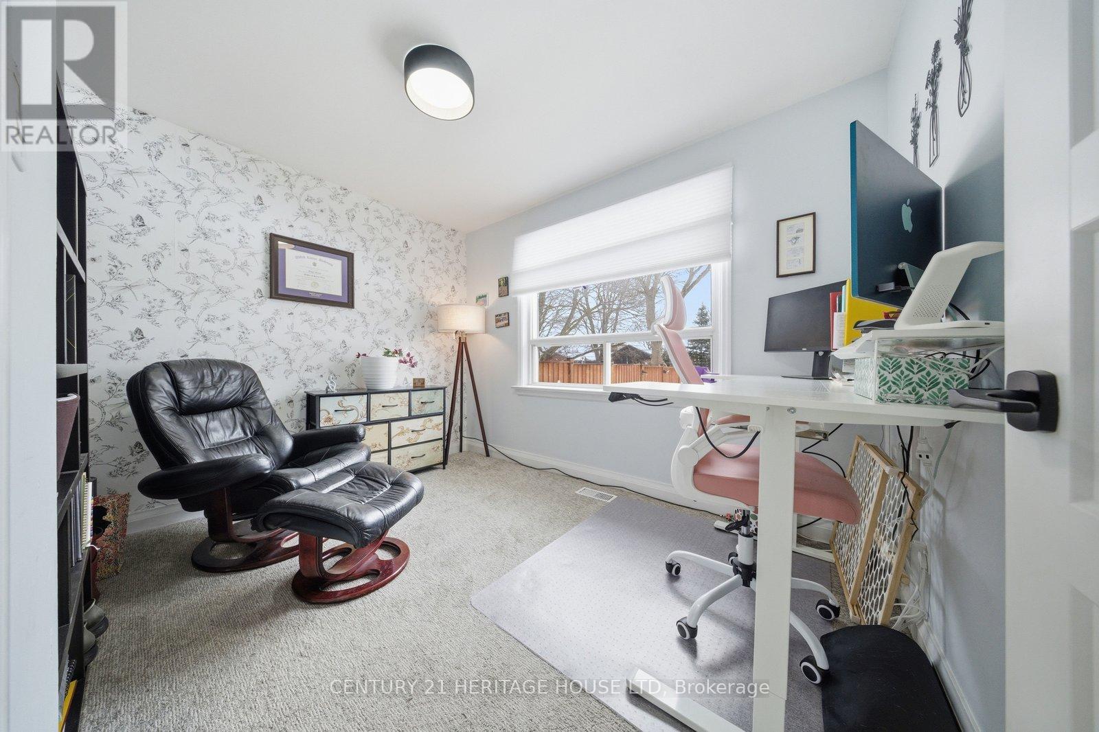 19 Hiram Road, Brant (Paris), Ontario  N3L 2P7 - Photo 9 - X12893566