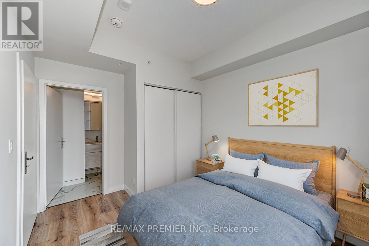 813 - 60 Frederick Street, Kitchener, Ontario  N2H 0C7 - Photo 8 - X12893624