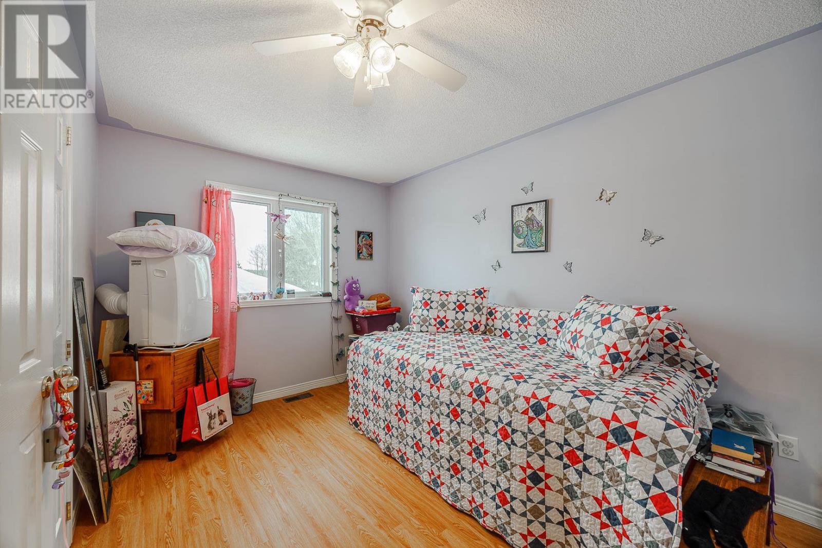 23 Queensgate Blvd, Sault Ste. Marie, Ontario  P6A 6Y6 - Photo 19 - SM260328