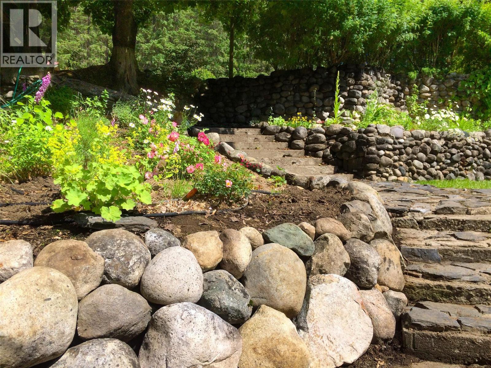 375 Alexander Road, Nakusp, British Columbia  V0G 1R1 - Photo 26 - 10379477