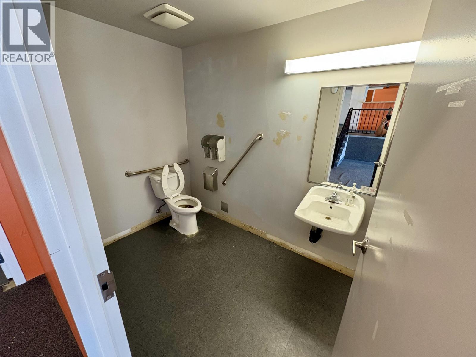 605 Carnarvon Street, New Westminster, British Columbia  V3M 1E3 - Photo 8 - C8074926