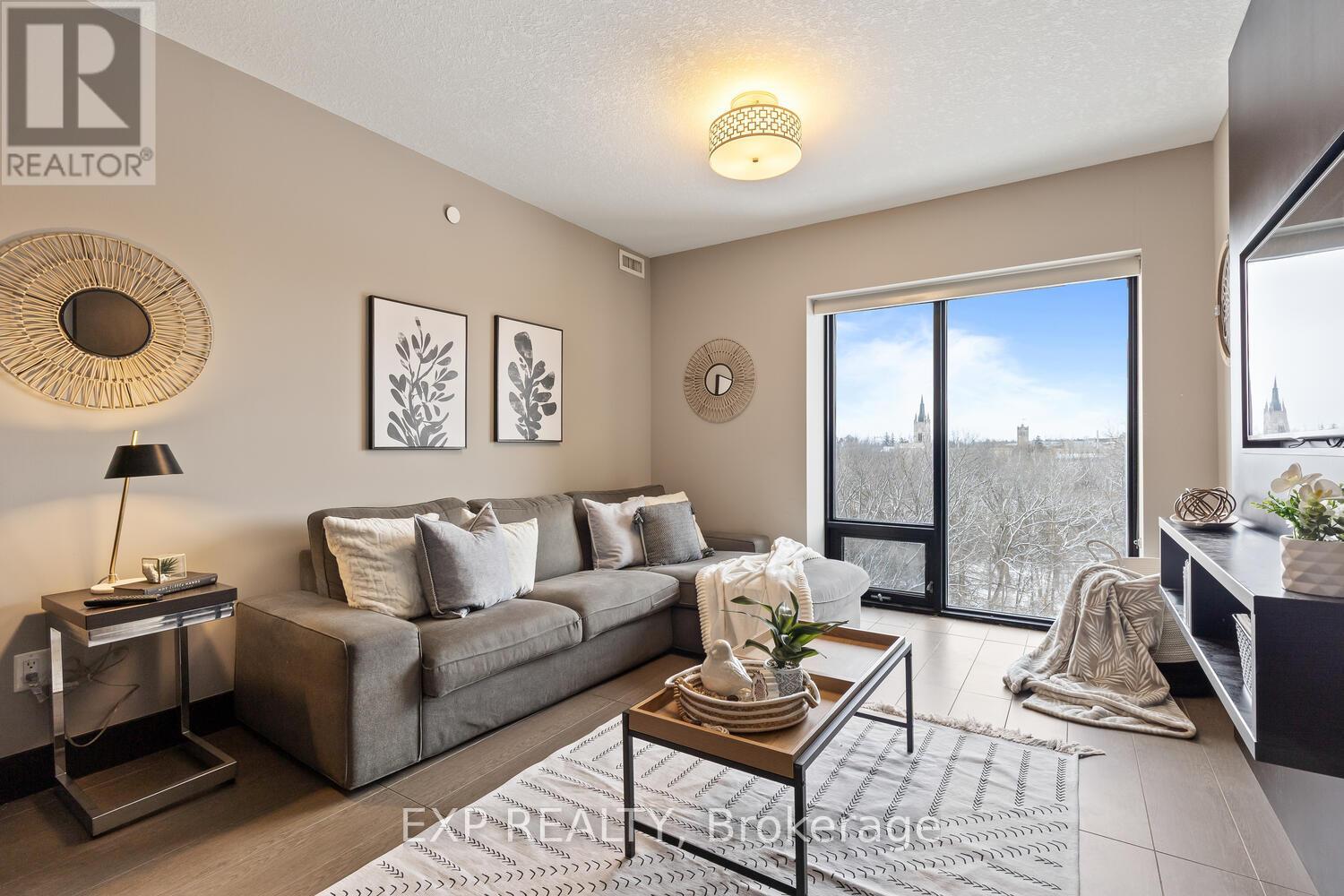 Photo 9 of 31 for 901 - 1235 Richmond Street