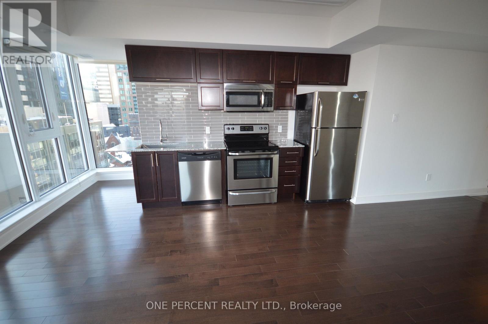 909 - 179 Metcalfe Street, Ottawa, Ontario  K2P 1P7 - Photo 5 - X12893676