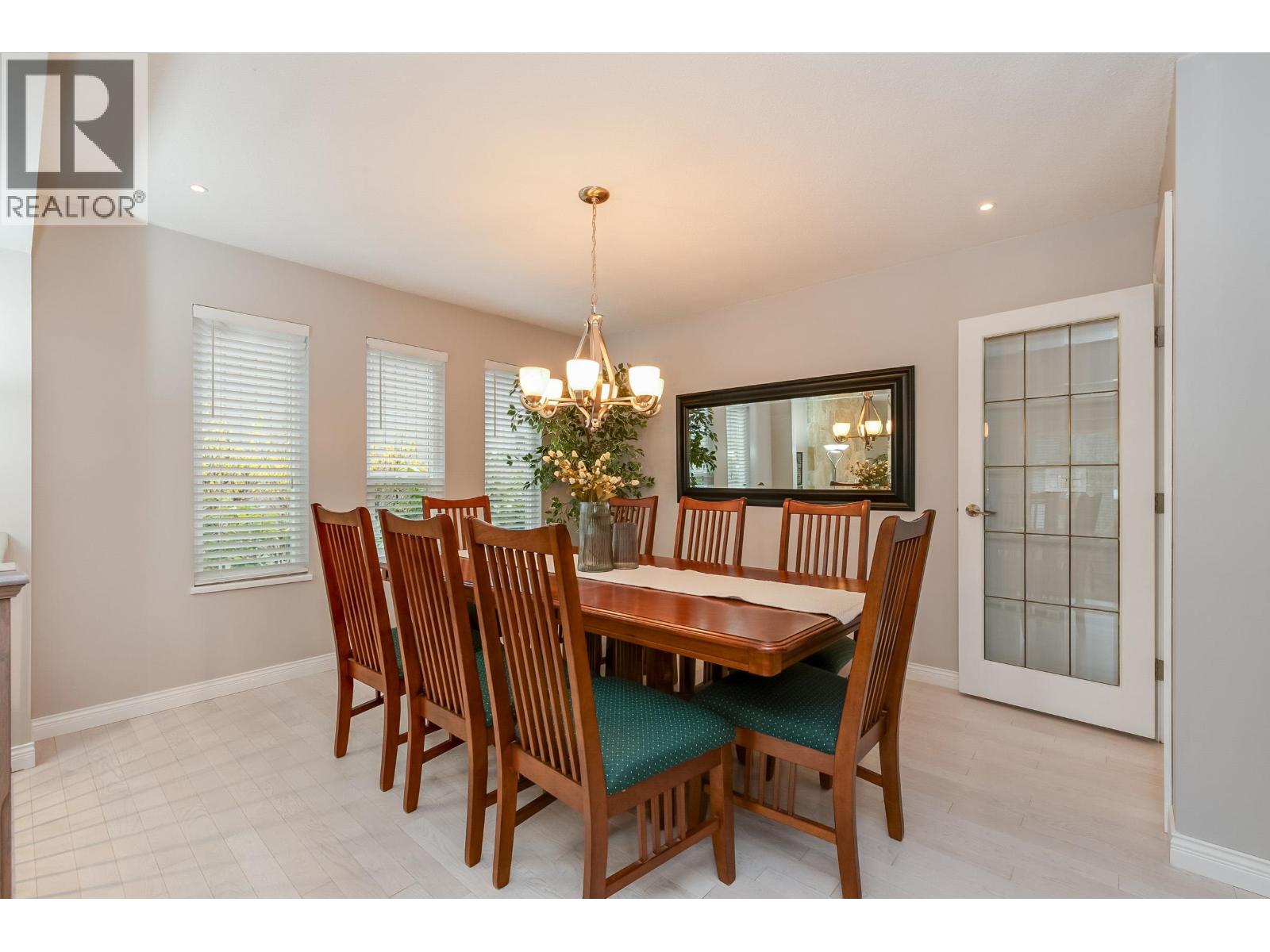 2419 Shawna Way, Coquitlam, British Columbia  V3K 3A3 - Photo 8 - R3100849