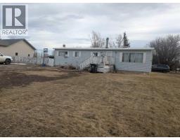 208 E 400 N Street, Raymond, Alberta