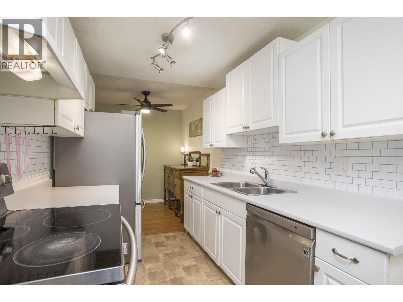 109 3911 Carrigan Court, Burnaby, British Columbia  V3N 4J7 - Photo 10 - R3100743