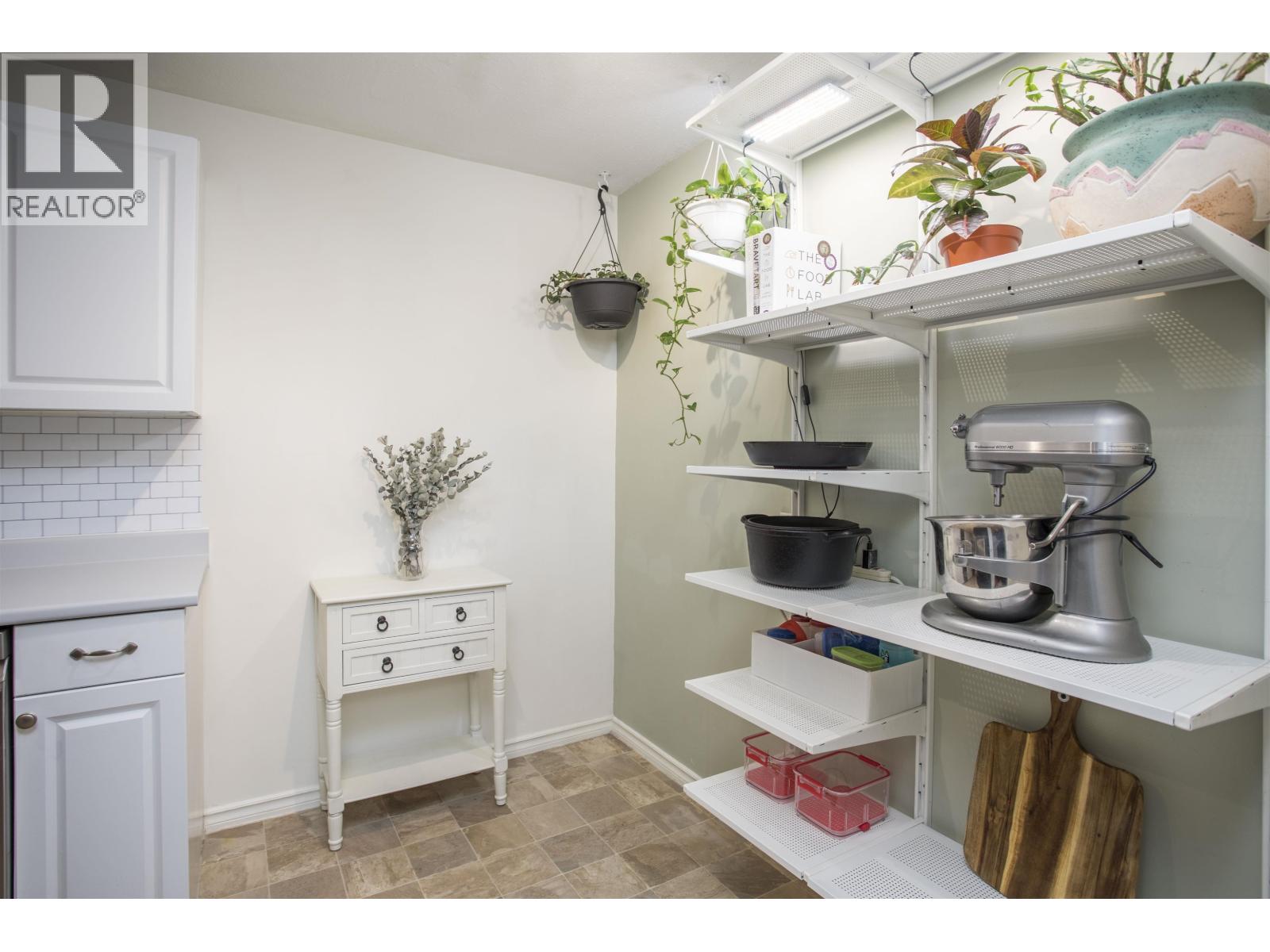 109 3911 Carrigan Court, Burnaby, British Columbia  V3N 4J7 - Photo 11 - R3100743