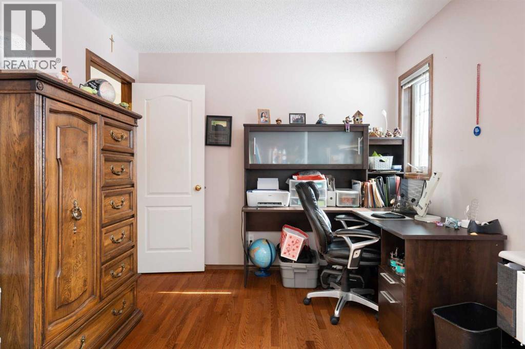 80 Chaparral Road Se, Calgary, Alberta  T2X 3J8 - Photo 28 - A2293332