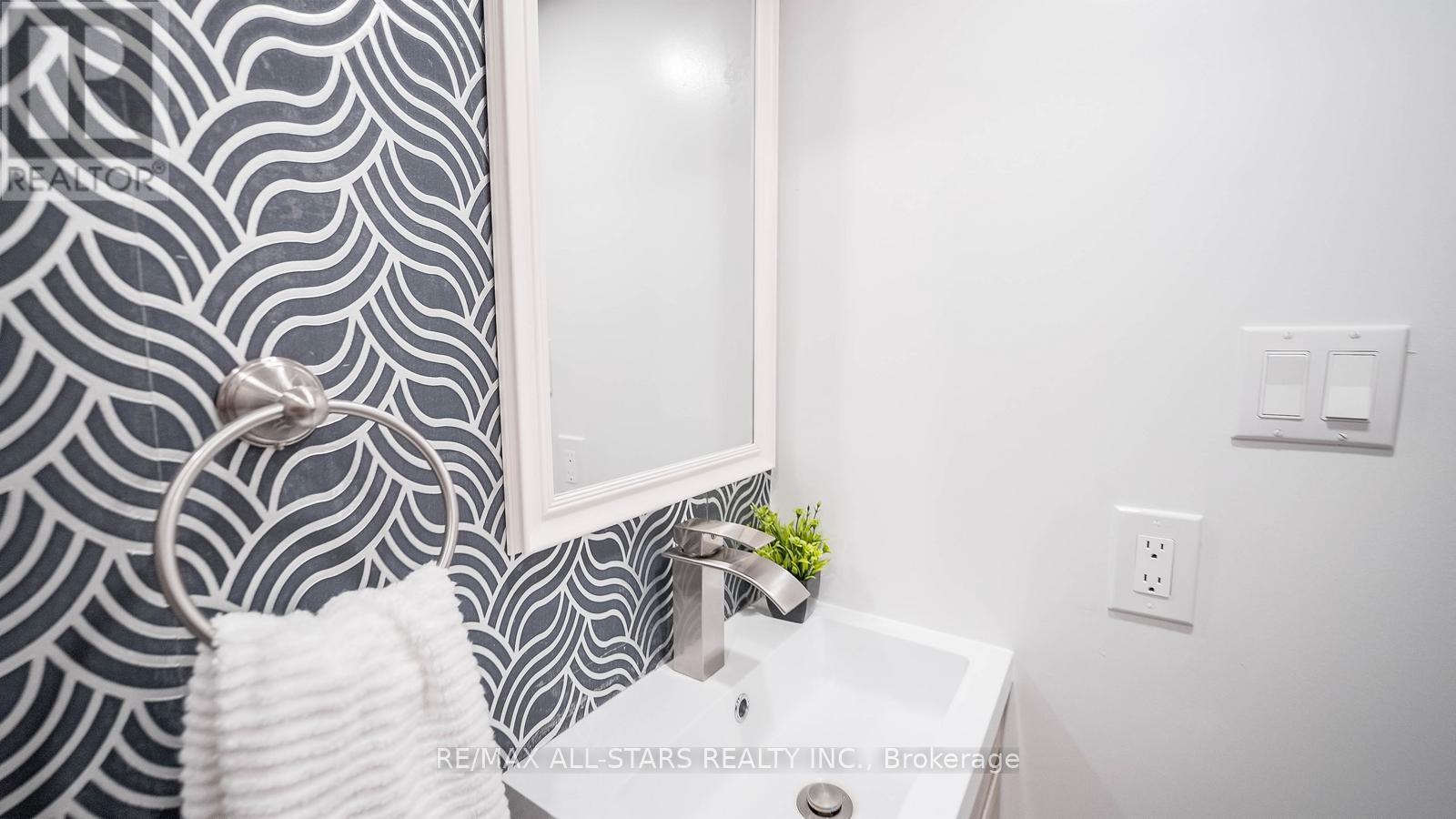 19 Kettle Valley Trail, King, Ontario  L7B 0N3 - Photo 22 - N12651226