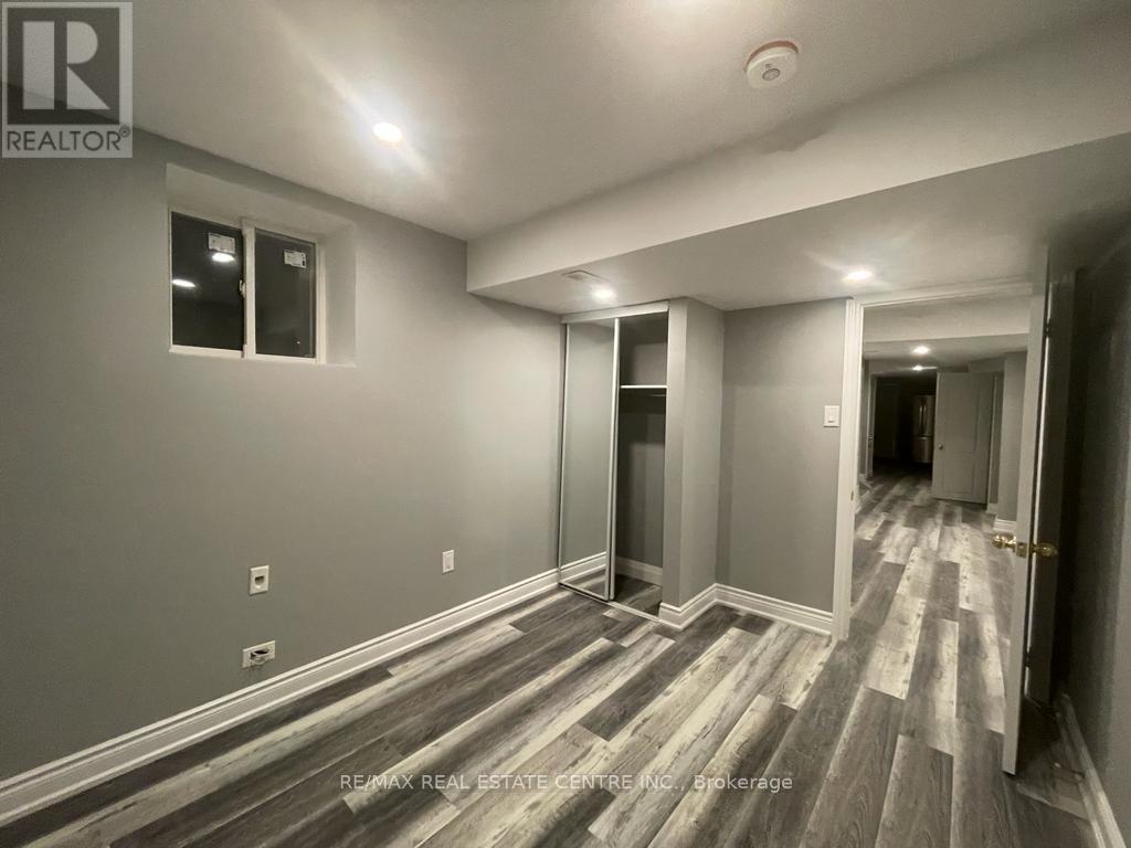 Bsmt - 82 Banbridge Crescent, Brampton, Ontario  L6X 5M1 - Photo 10 - W12892818