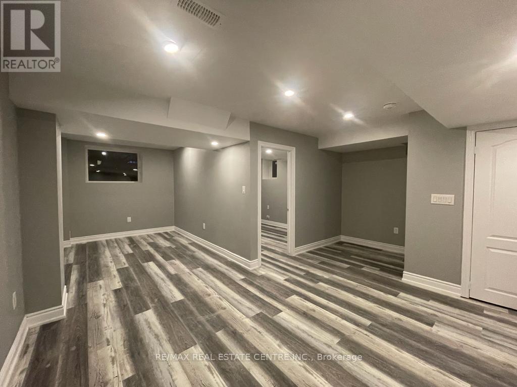 Bsmt - 82 Banbridge Crescent, Brampton, Ontario  L6X 5M1 - Photo 9 - W12892818