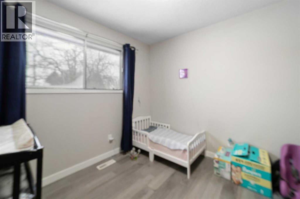 5205 57 Street, Camrose, Alberta  T4V 2Y7 - Photo 12 - A2282505