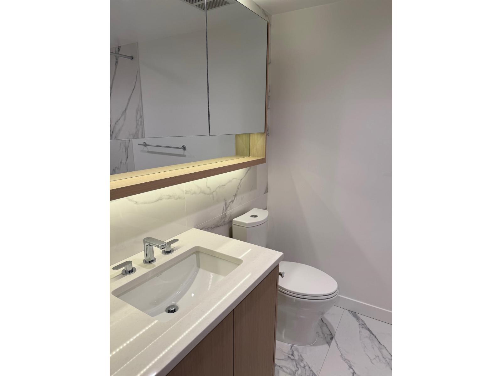 402 13778 100 Avenue, Surrey, British Columbia  V3T 0V3 - Photo 9 - R3099952