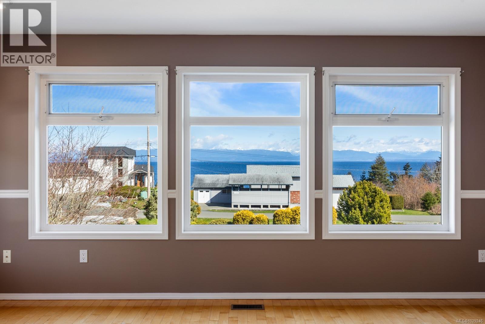 6349 Eagles Dr, Courtenay, British Columbia  V9J 1V4 - Photo 21 - 1029246